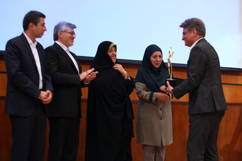 شرکت-انتشارات-فنی-ایران-برنده-جایزه-مل