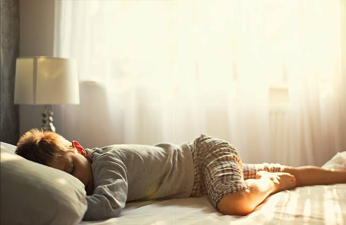 why-sleep-can-be-so-hard-for-teens-with-adhd